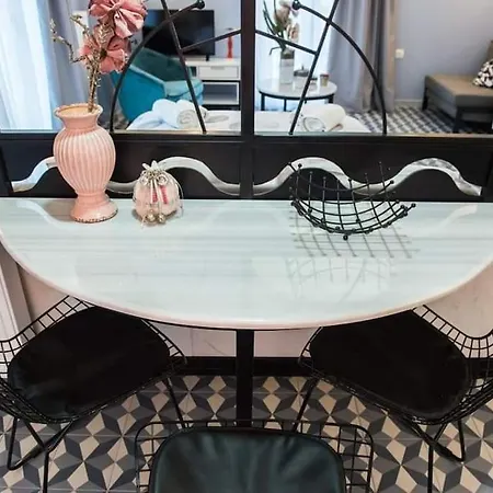 Apartament Petit 2 *