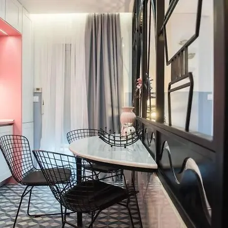 Apartament Petit 2 *